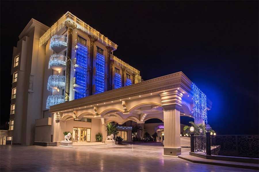 Les Ambassadeurs Hotel Casino & Marina